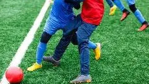 《帕利尼亚强势反击卡拉格：连C罗都敢评头论足，他靠争议上位引关注》